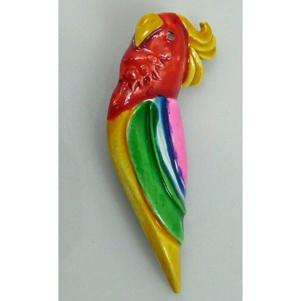 Vintage Tropical Macaw Parrot Brooch Pin Enamel Colorful Gold Tone Metal Estate